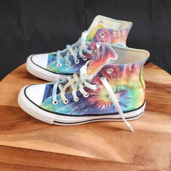 Converse Shoes - Converse Chuck Taylor High Top Tie Dye Women's Size 6.5.